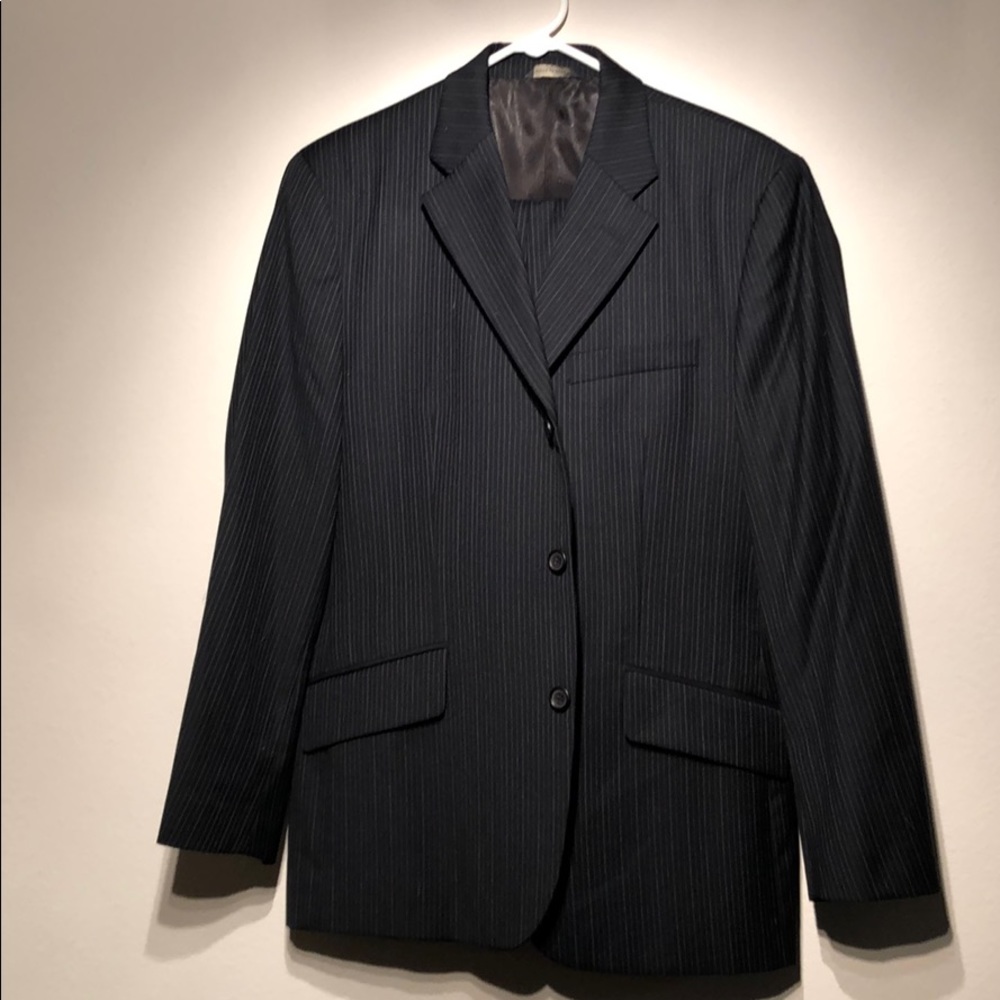 Men’s Banana Republican black, striped, 3 button